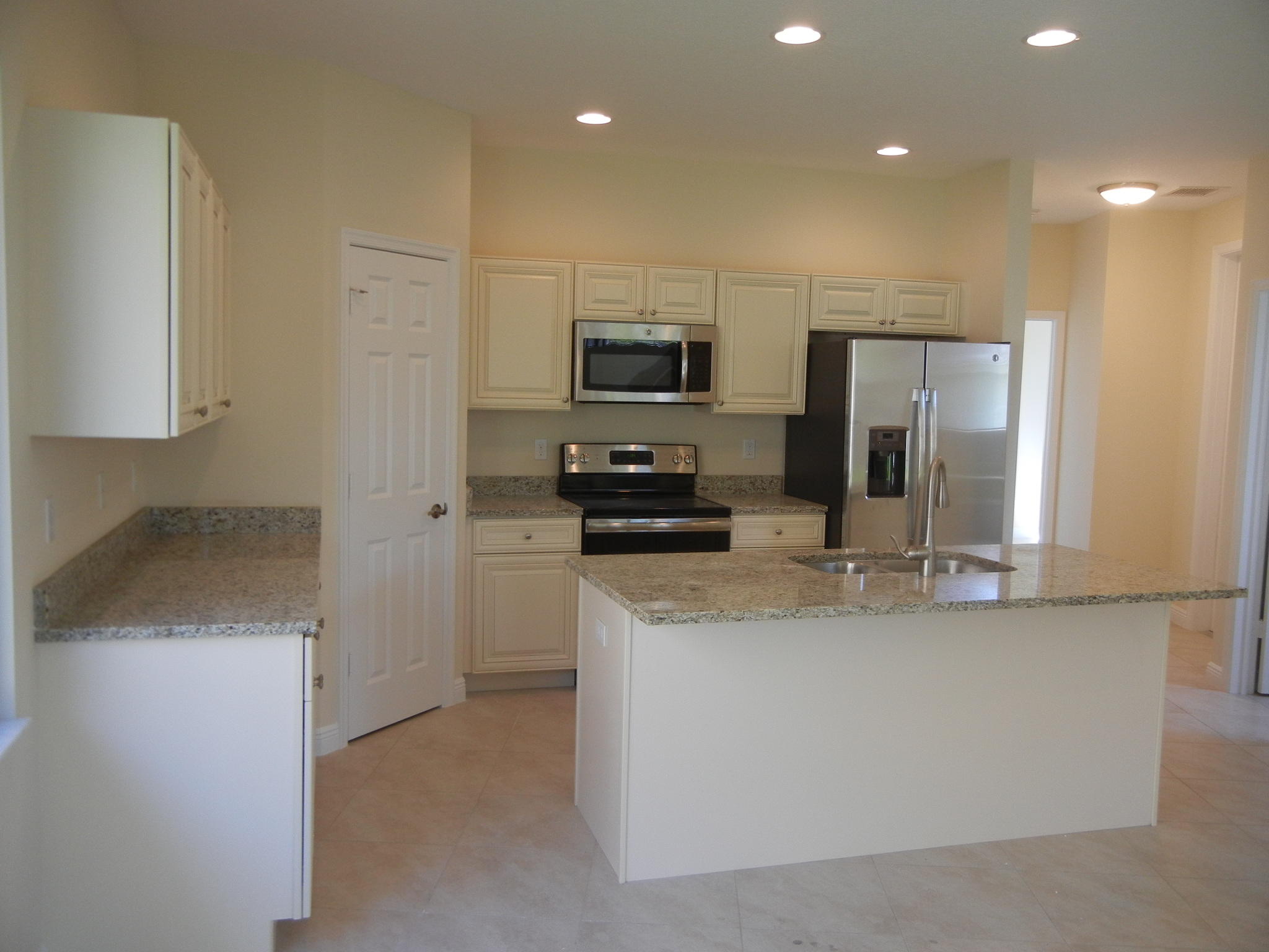 6436 Barbara Street Jupiter, FL 33458 - Photo 4 of 14 6436 BARBRA 012