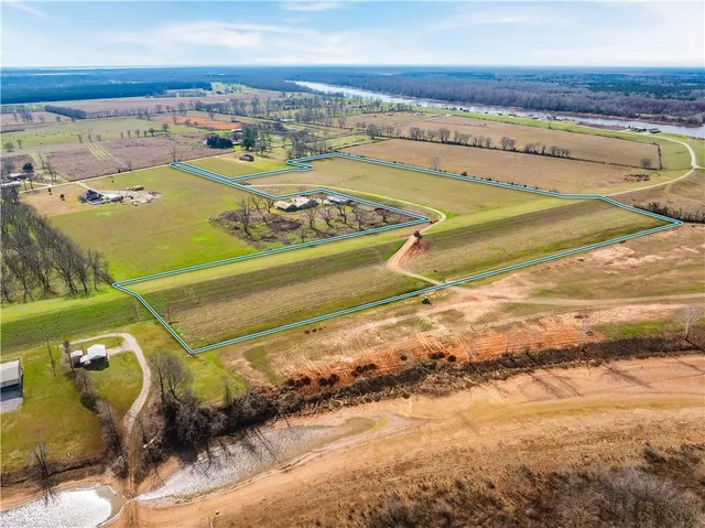 $150,000 | 1576 River Road, Marksville, LA 71351