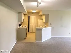 $1,400 | 13625 Eagle Ridge Drive, Unit 318, Fort Myers, FL 33912