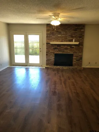 $1,550 | 400 Top Hill Drive, Tyler, TX 75703