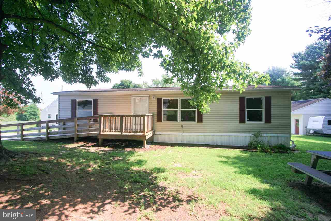 68 Dew Drop Road York, PA 17402 - Photo 1 of 35