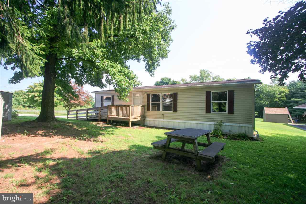 68 Dew Drop Road York, PA 17402 - Photo 2 of 35