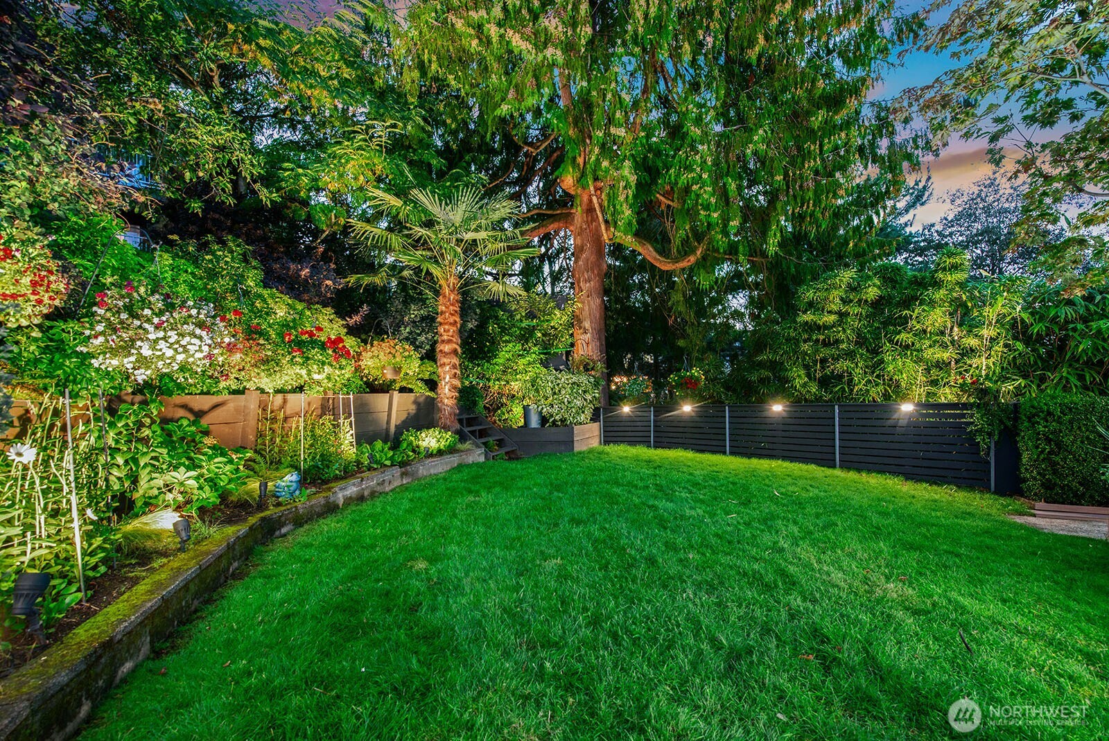 3439 24th Avenue West Seattle, WA 98199 - Photo 32 of 37