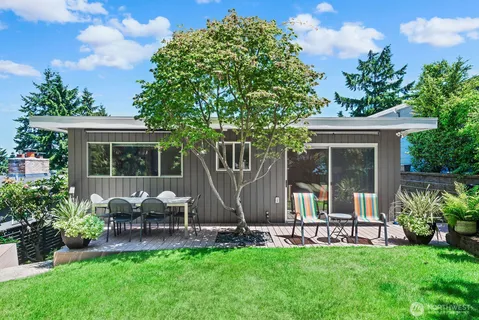 $1,495,000 | 3439 24th Avenue West, Seattle, WA 98199