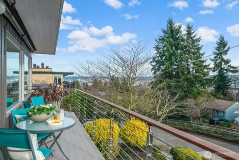 $1,495,000 | 3439 24th Avenue West, Seattle, WA 98199
