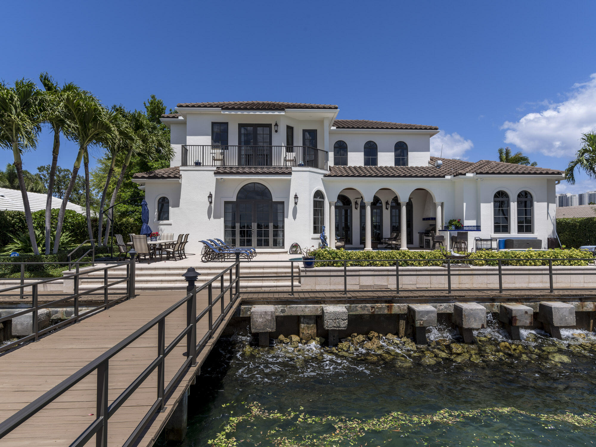 981 Singer Drive Singer Island, FL 33404 - Photo 54 of 60 004