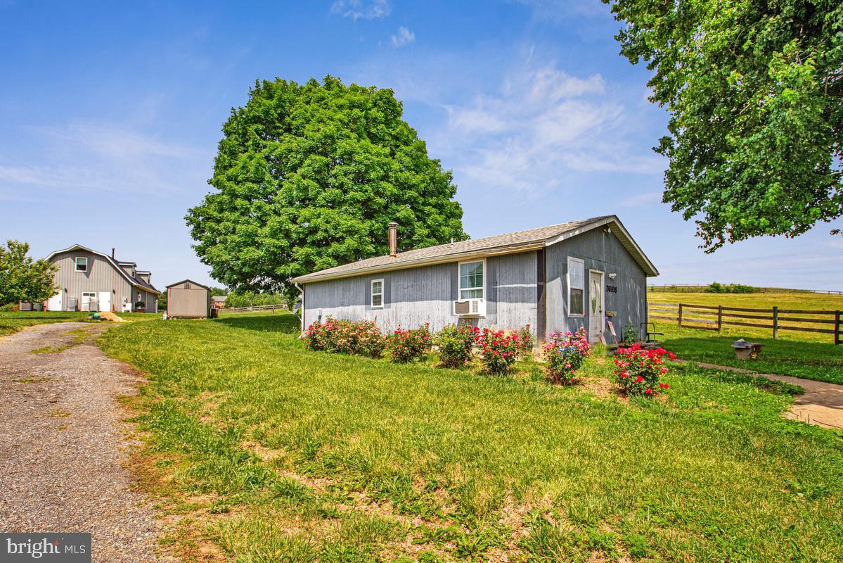 26220 Mullinix Mill Road Damascus, MD 20872 - Photo 4 of 69 Gallery Image 4