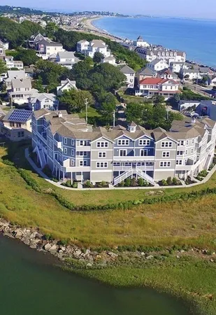 $750,000 | 7 Bay Street, Unit 10, Hull, MA 02045