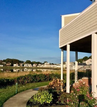 $750,000 | 7 Bay Street, Unit 10, Hull, MA 02045