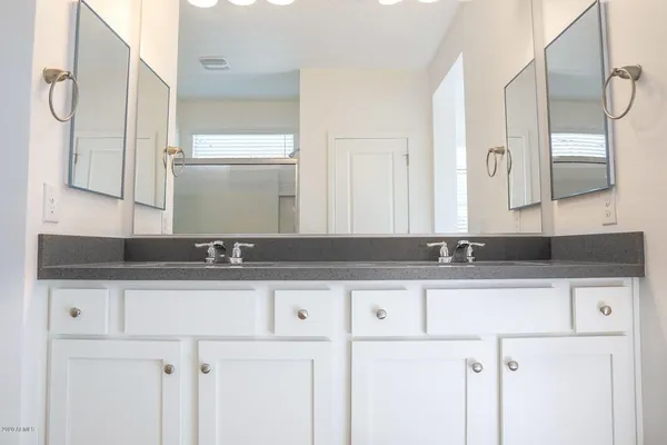 $1,950 | 16013 North 65th Avenue, Glendale, AZ 85306
