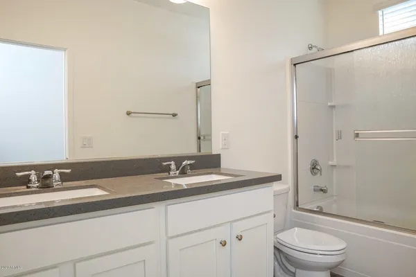 $1,950 | 16013 North 65th Avenue, Glendale, AZ 85306