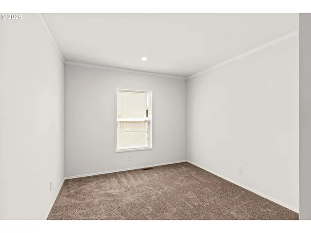 $199,850 | 1025 6th Street, Unit 83, Harrisburg, OR 97446