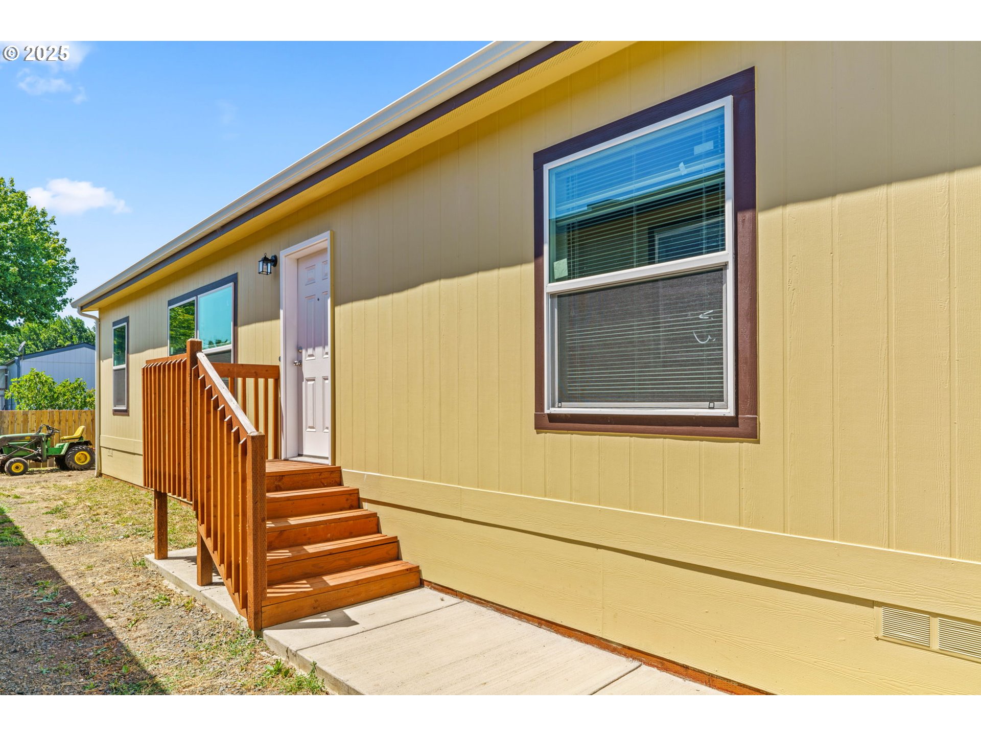 1025 6th Street, Unit 83 Harrisburg, OR 97446 - Photo 2 of 25