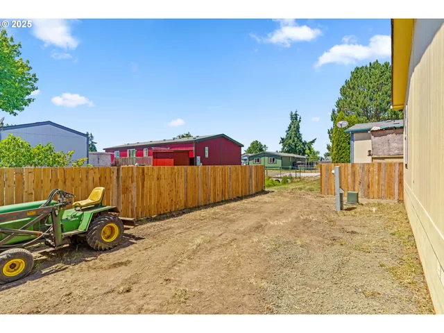 $199,850 | 1025 6th Street, Unit 83, Harrisburg, OR 97446