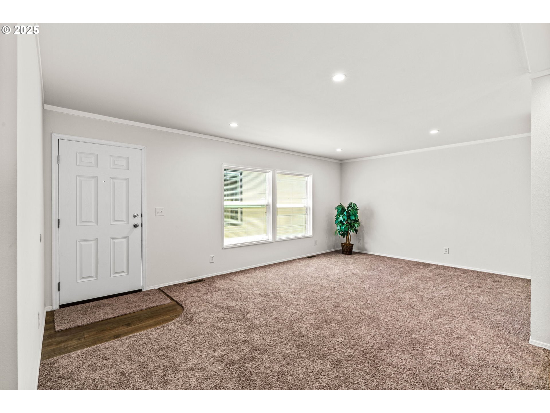 1025 6th Street, Unit 83 Harrisburg, OR 97446 - Photo 4 of 25