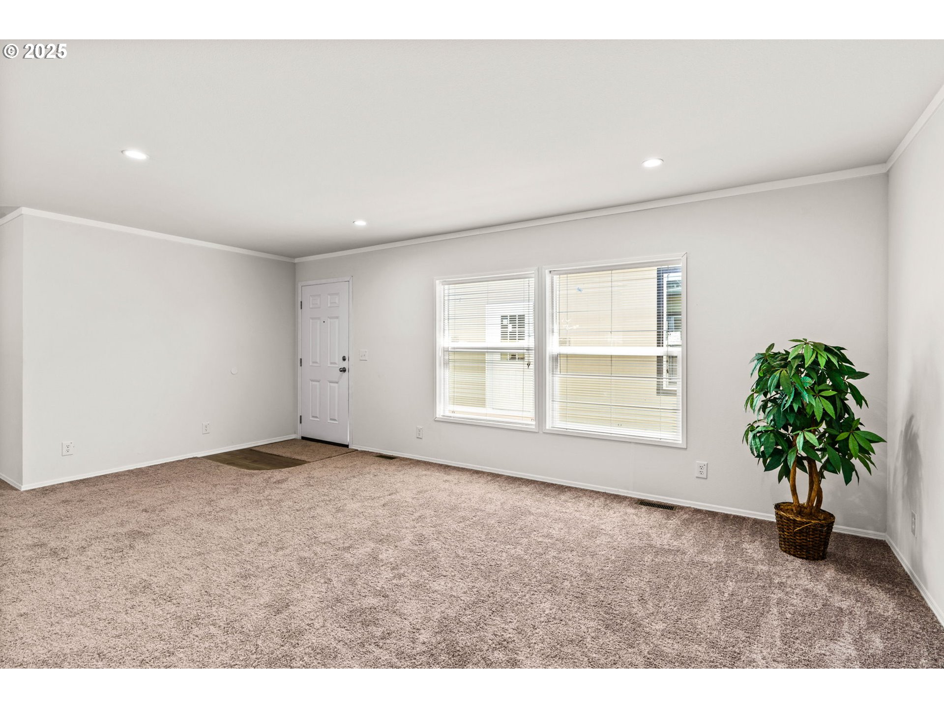 1025 6th Street, Unit 83 Harrisburg, OR 97446 - Photo 5 of 25