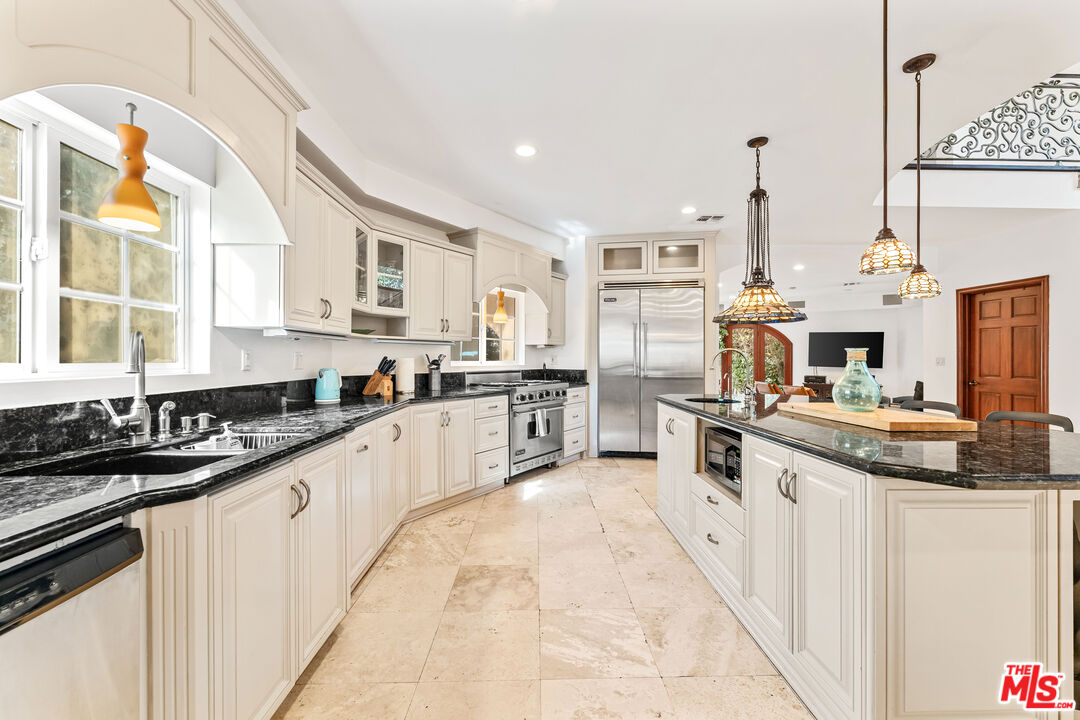 12109 Maxwellton Road Studio City, CA 91604 - Photo 64 of 75