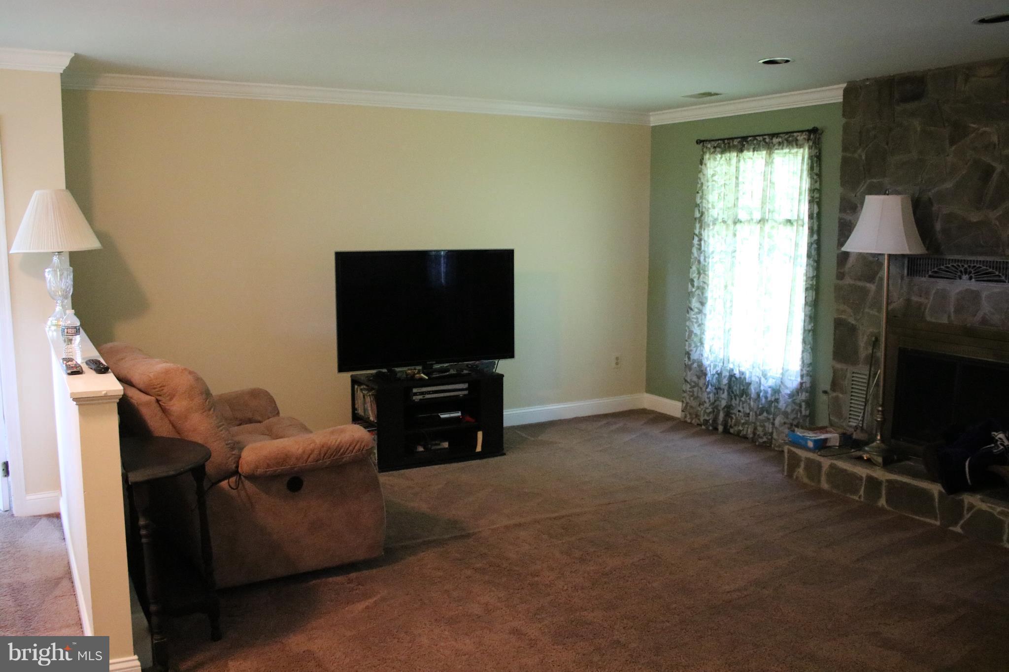 889 4 Seasons Road Westminster, MD 21157 - Photo 5 of 10 Family Room