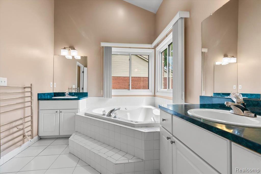 12856 Excalibur Lane Romeo, MI 48065 - Photo 21 of 49 Gallery Image 21