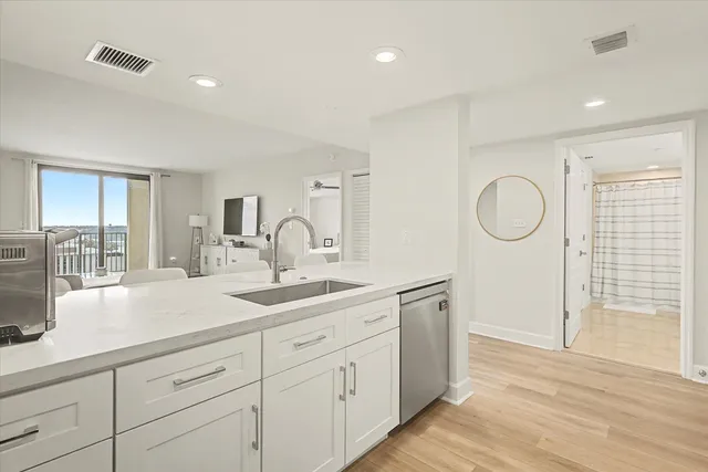 $319,900 | 300 South Duval Street, Unit 1608, Tallahassee, FL 32301