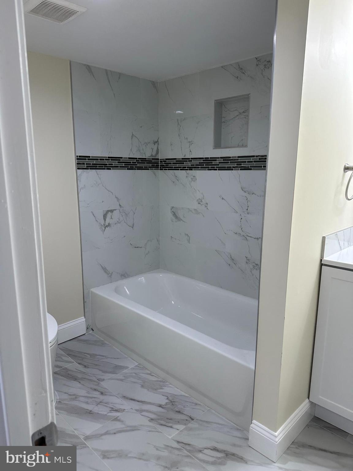 19 Lynbrook Road Middle River, MD 21220 - Photo 16 of 37