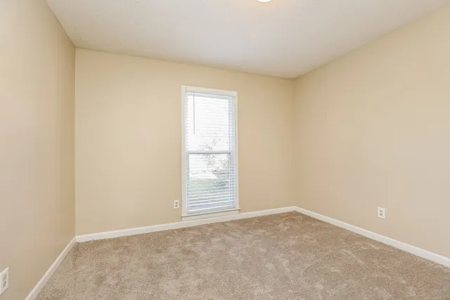 $2,210 | 305 Short Court, Smyrna, TN 37167