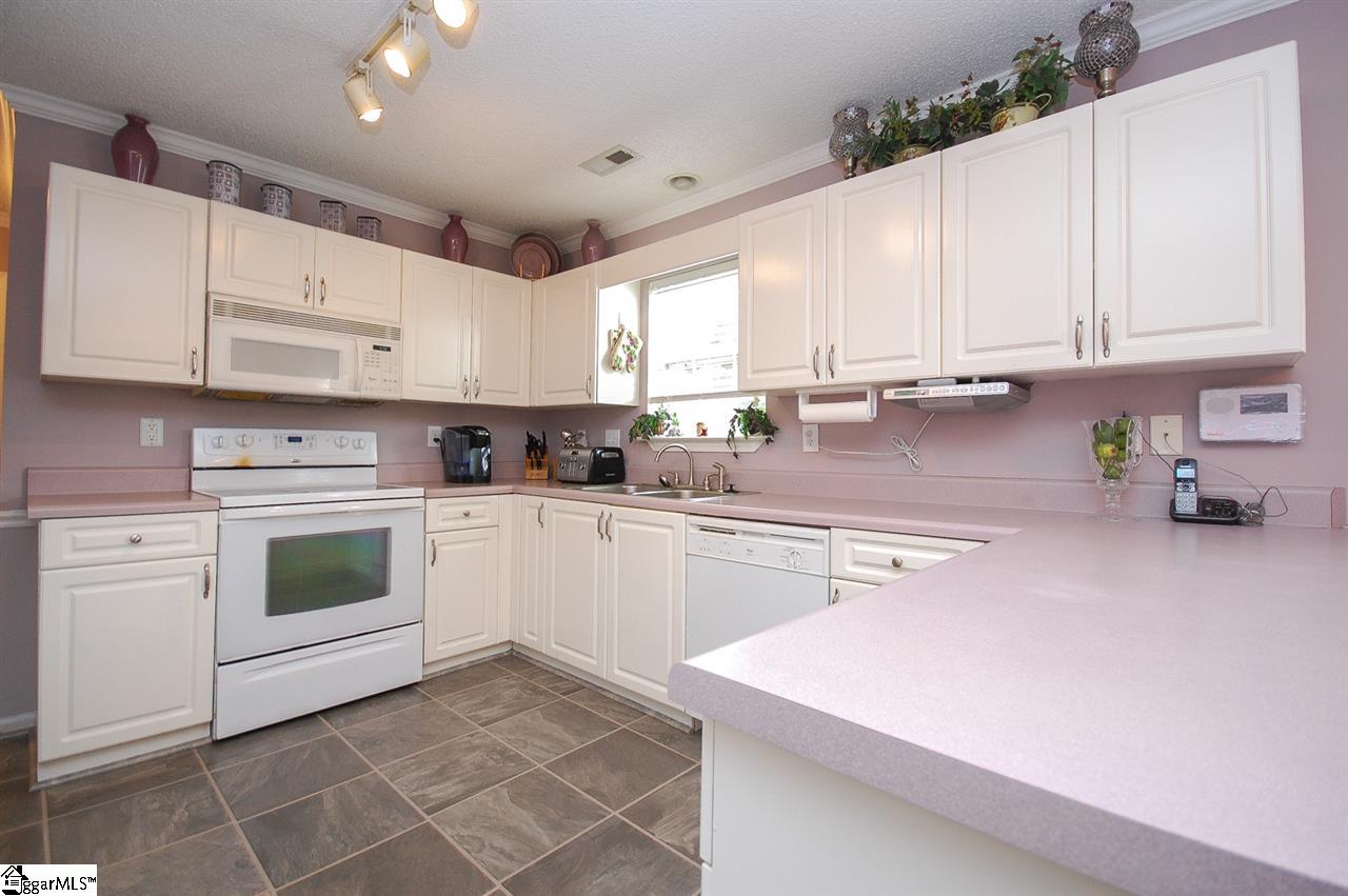 115 Riverside Chase Circle Greer, SC 29650 - Photo 12 of 31 Gallery Image 12
