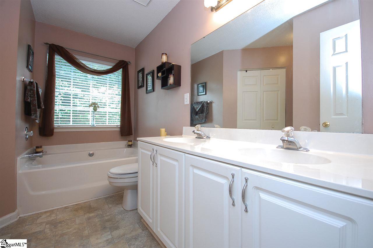 115 Riverside Chase Circle Greer, SC 29650 - Photo 20 of 31 Gallery Image 20