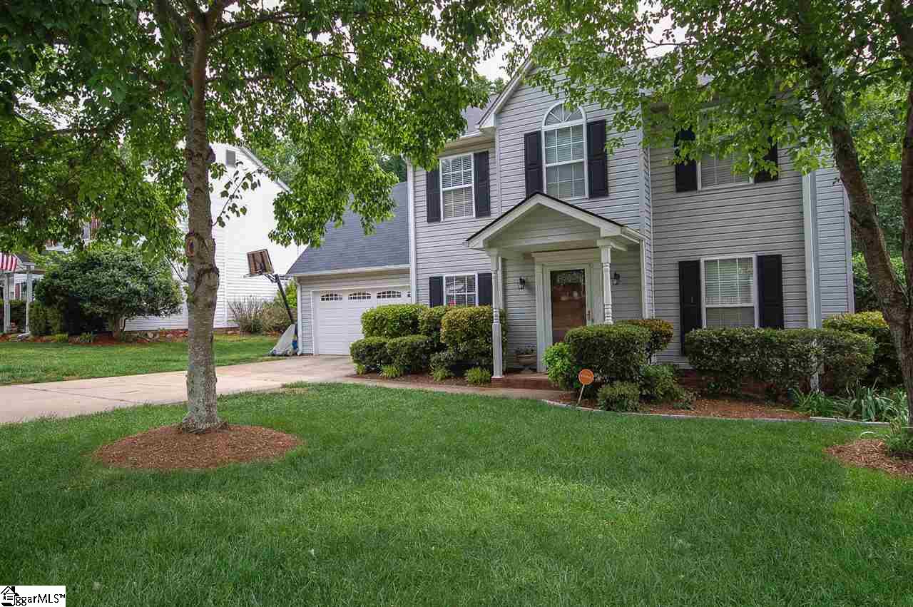115 Riverside Chase Circle Greer, SC 29650 - Photo 4 of 31 Gallery Image 4