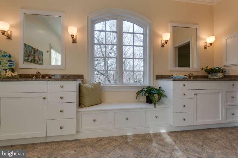 3722 Cardiff Road Chevy Chase, MD 20815 - Photo 20 of 30 Bath (Master)