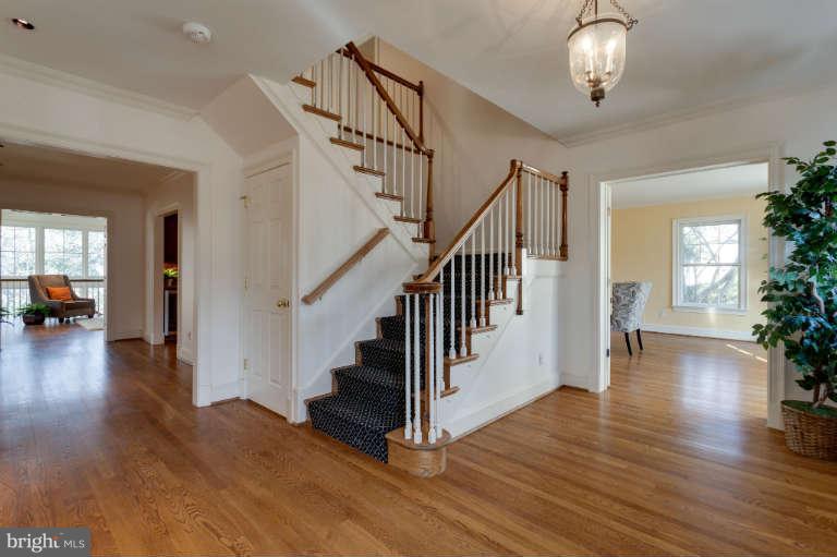 3722 Cardiff Road Chevy Chase, MD 20815 - Photo 3 of 30 Interior (General)