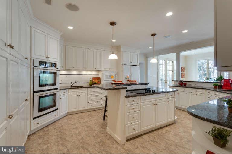 3722 Cardiff Road Chevy Chase, MD 20815 - Photo 8 of 30 Kitchen