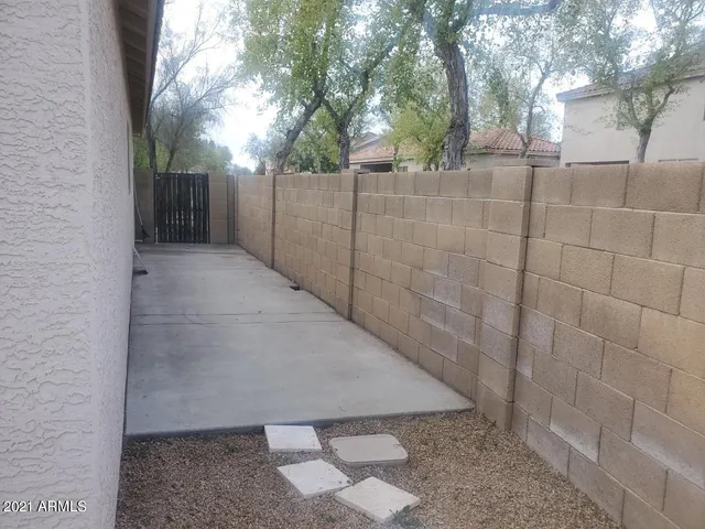 $1,895 | 18611 North 22nd Street, Unit 9, Phoenix, AZ 85024