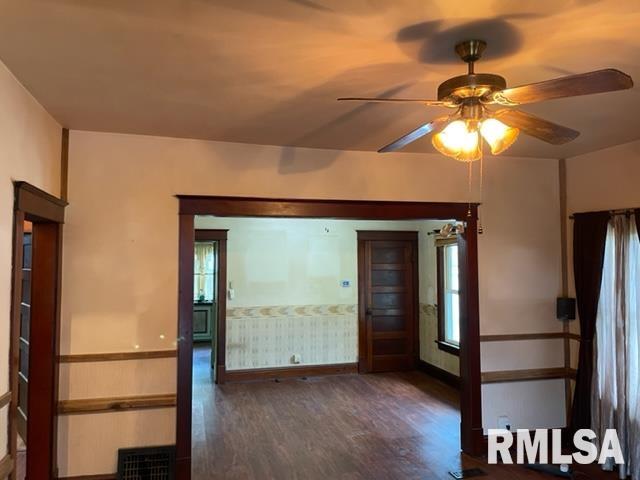 1905 South 2nd Street Springfield, IL 62704 - Photo 3 of 18 Gallery Image 3
