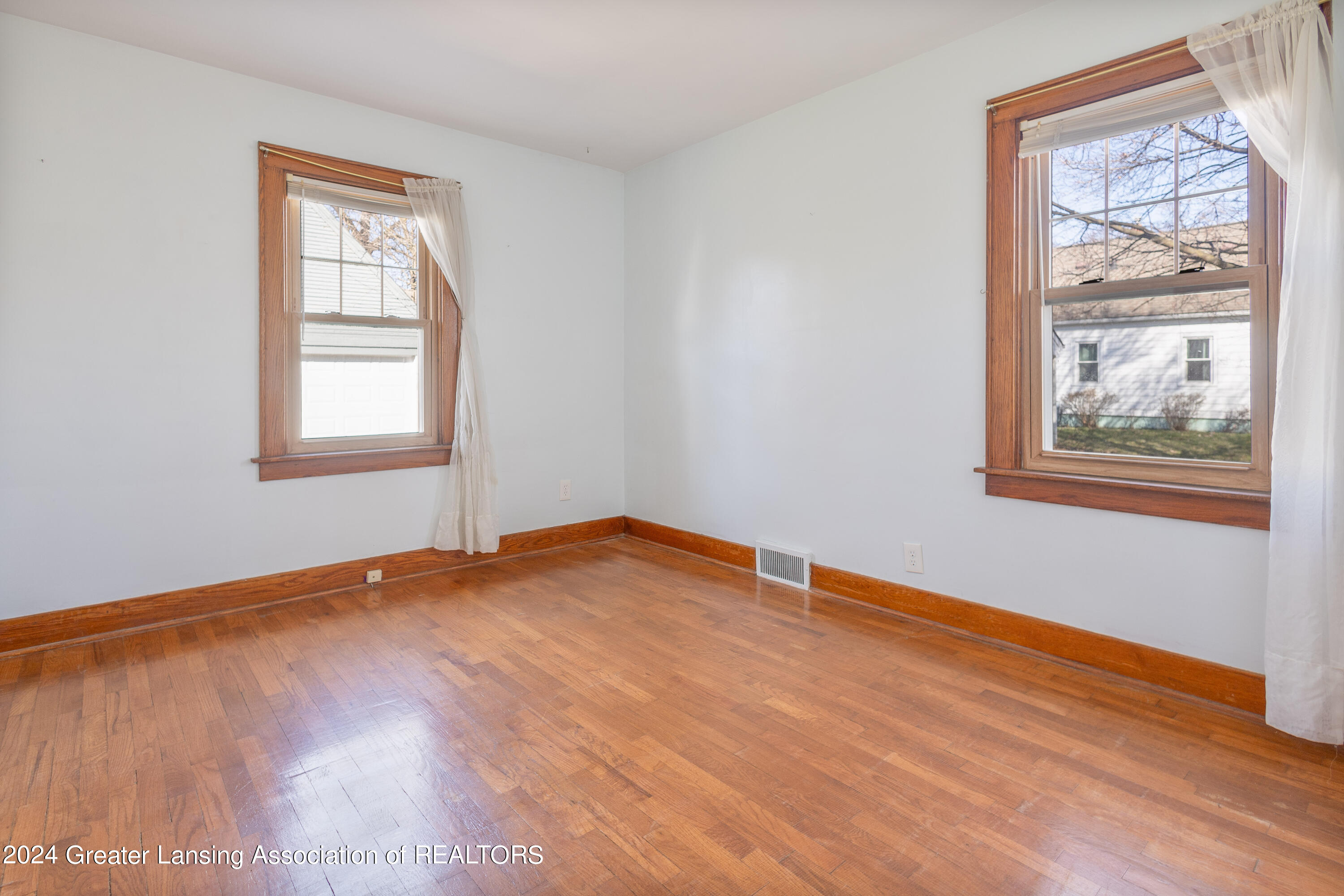 1712 South Rundle Avenue Lansing, MI 48910 - Photo 19 of 45 1712 Rundle-6