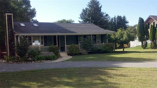 93 Stafford Road Tiverton, RI 02878 - Photo 1 of 1 Gallery Image 1