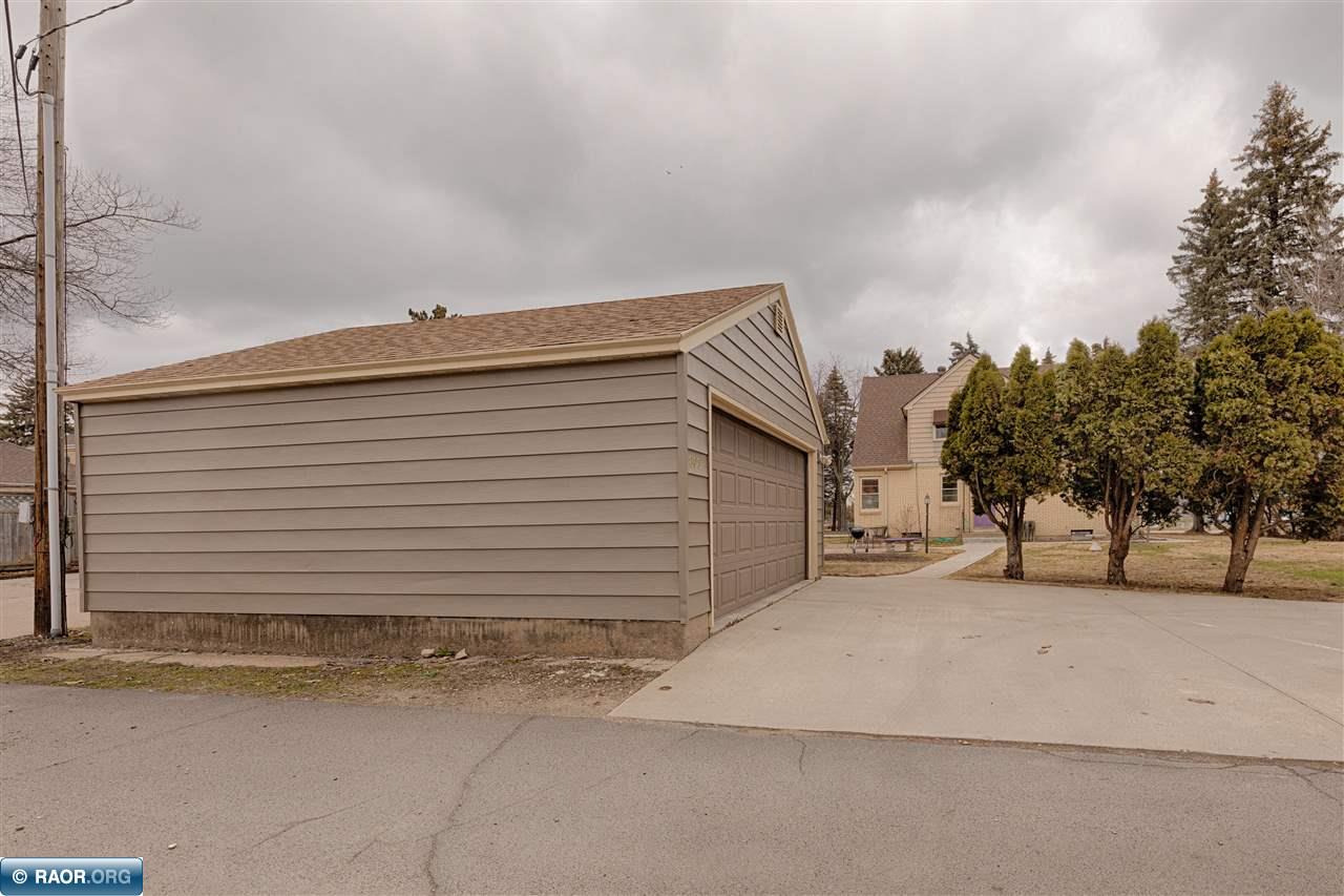 808 3rd Street South Virginia, MN 55792 - Photo 24 of 34
