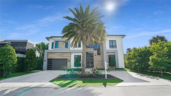 $4,999,000 | 510 Northeast 4th Lane, Boca Raton, FL 33432