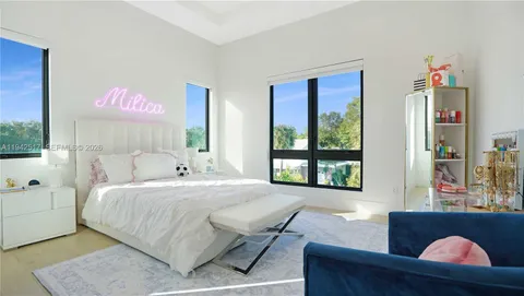 $5,300,000 | 510 Northeast 4th Lane, Boca Raton, FL 33432