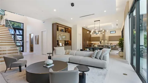 $5,300,000 | 510 Northeast 4th Lane, Boca Raton, FL 33432