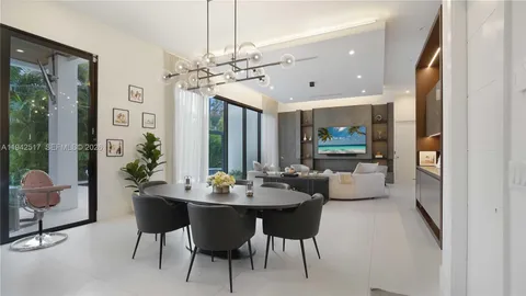 $5,300,000 | 510 Northeast 4th Lane, Boca Raton, FL 33432