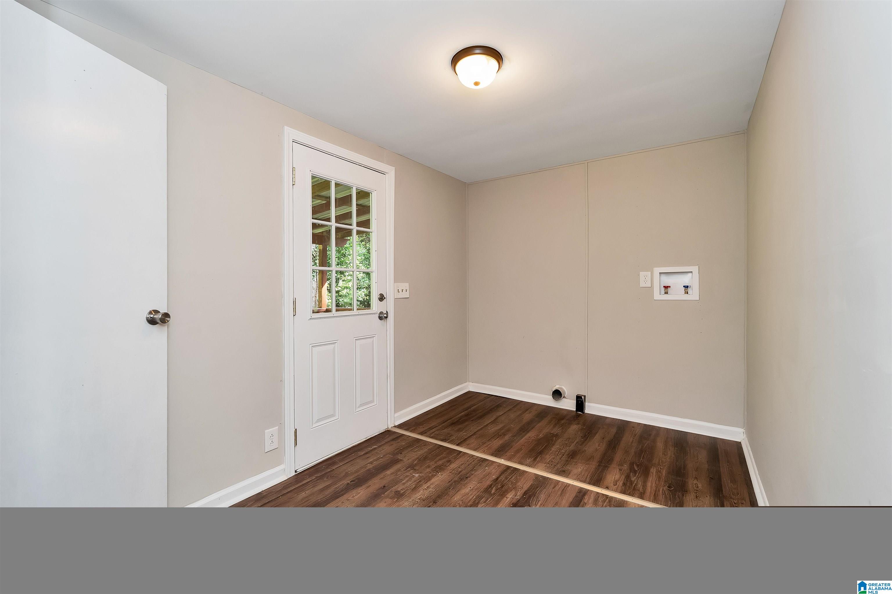 665 Hagbush Road Birmingham, AL 35210 - Photo 18 of 31