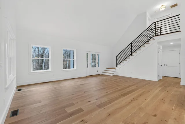 $750,000 | 8 Perimeter Avenue, Standish, ME 04084