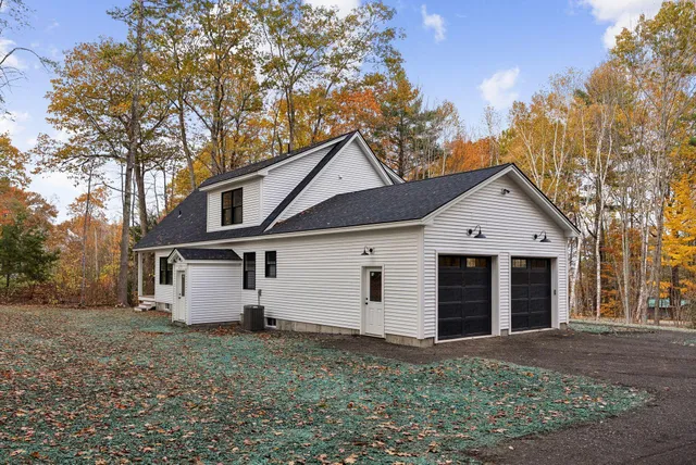 $750,000 | 8 Perimeter Avenue, Standish, ME 04084