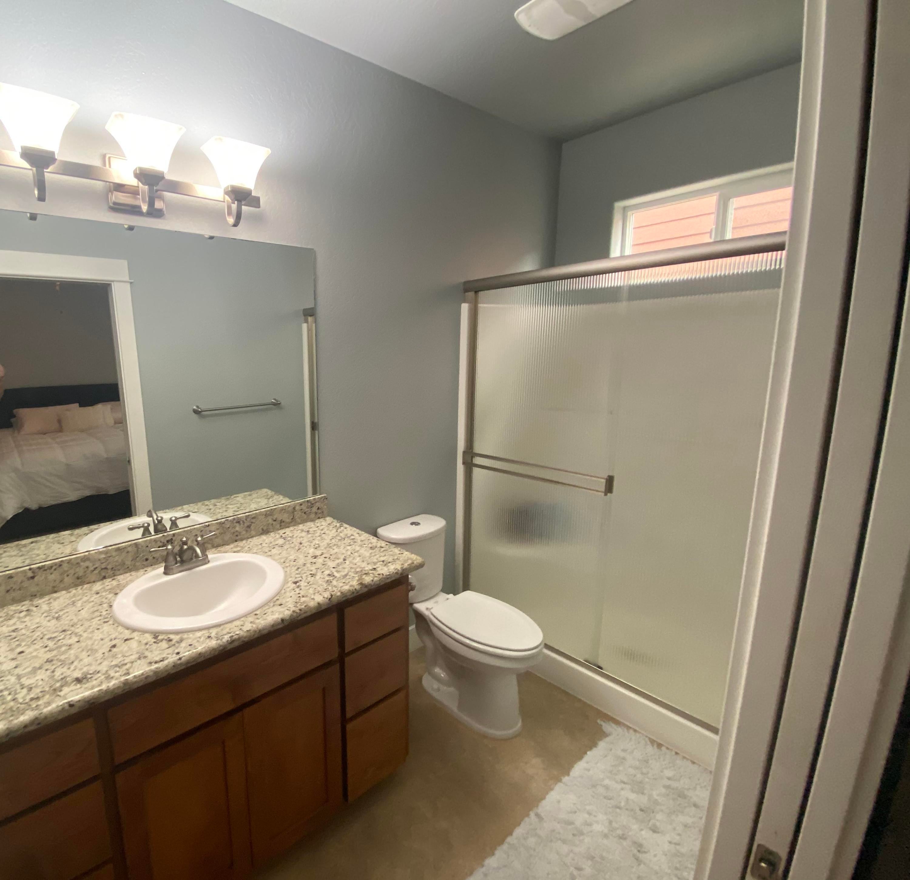 1150 Rustler Peak Street Central Point, OR 97502 - Photo 17 of 28 Master Bath