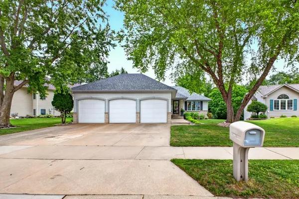 $524,900 | 3421 Birchwood Lane Southwest, Rochester, MN 55902