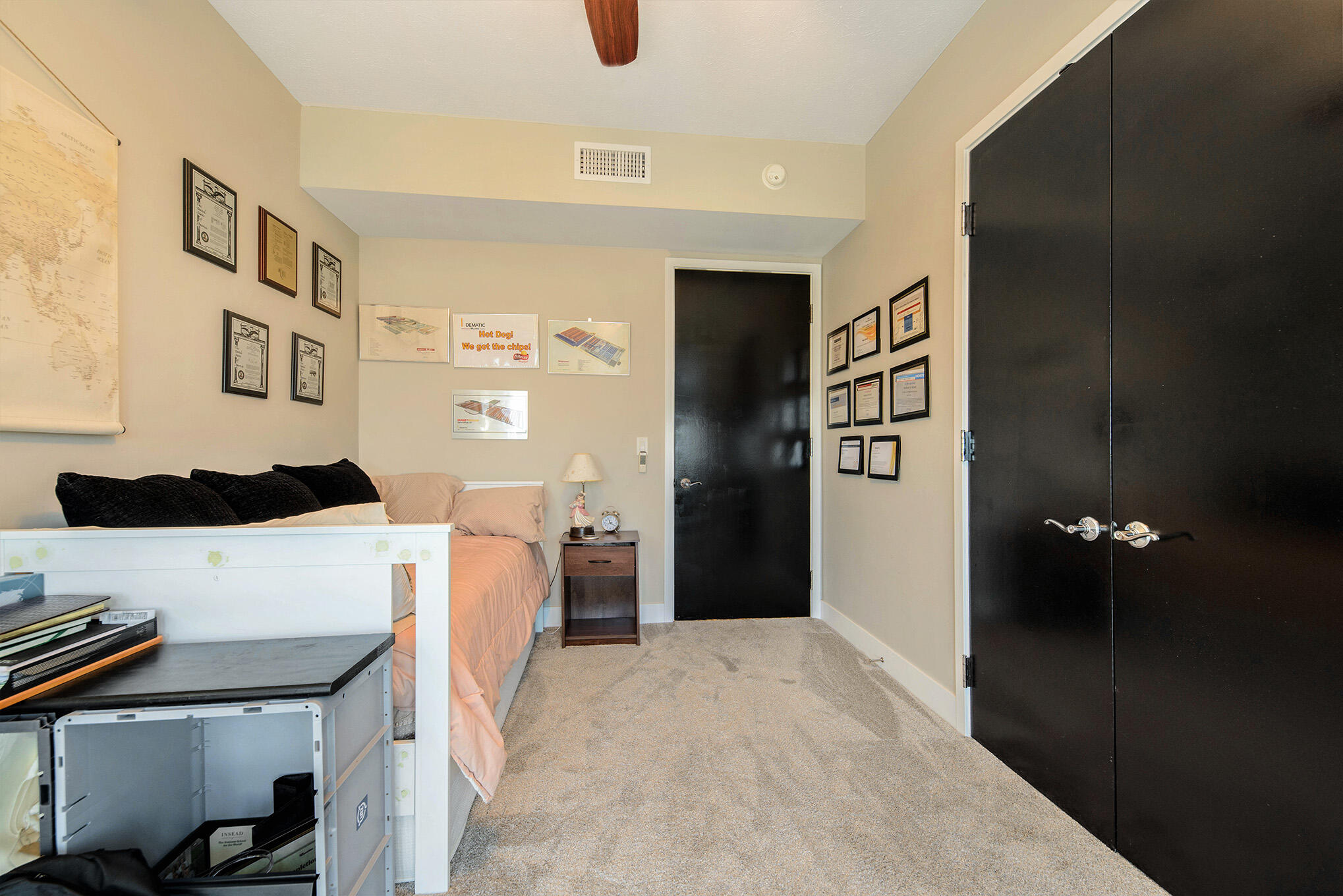 335 Bridge Street Northwest, Unit 2006 Grand Rapids, MI 49504 - Photo 17 of 38 335Bridge2006-27