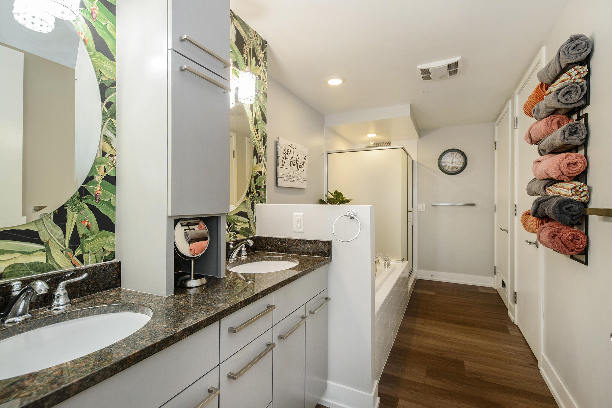 335 Bridge Street Northwest, Unit 2006 Grand Rapids, MI 49504 - Photo 20 of 38 335Bridge2006-31