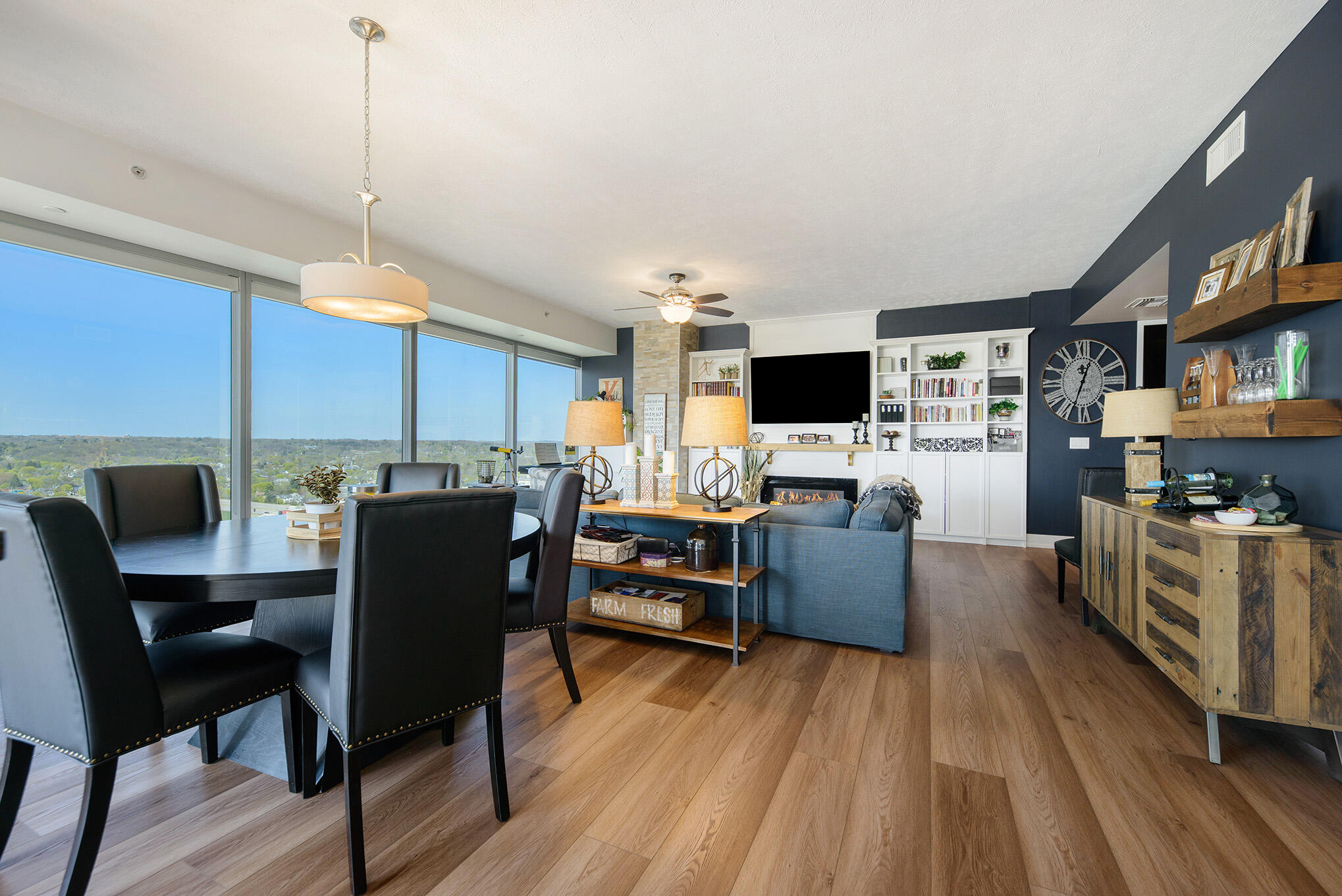 335 Bridge Street Northwest, Unit 2006 Grand Rapids, MI 49504 - Photo 23 of 38 335Bridge2006-36