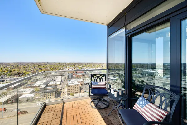 $3,500 | 335 Bridge Street Northwest, Unit 2006, Grand Rapids, MI 49504